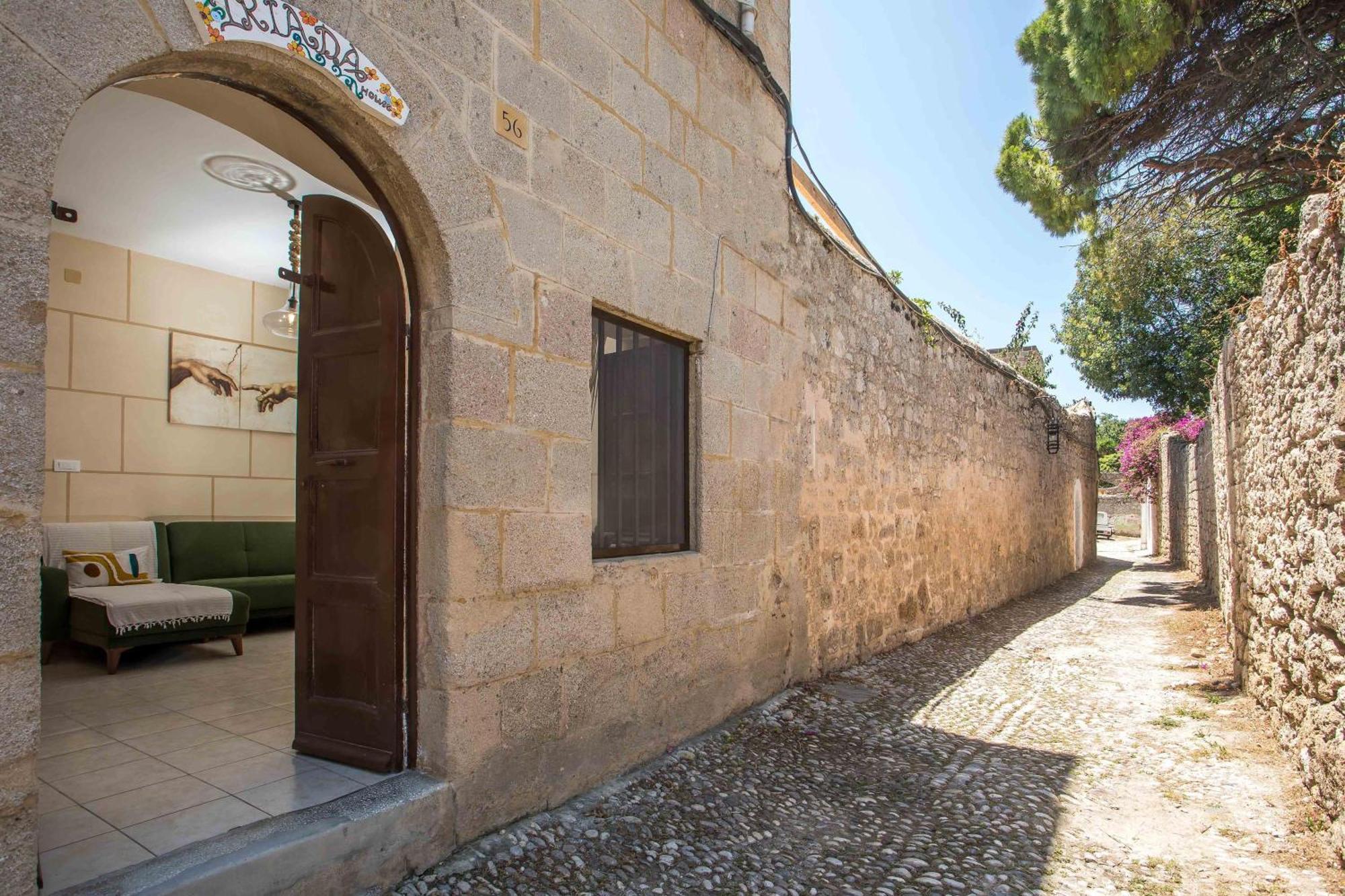 Iriada House Rhodes City Екстер'єр фото